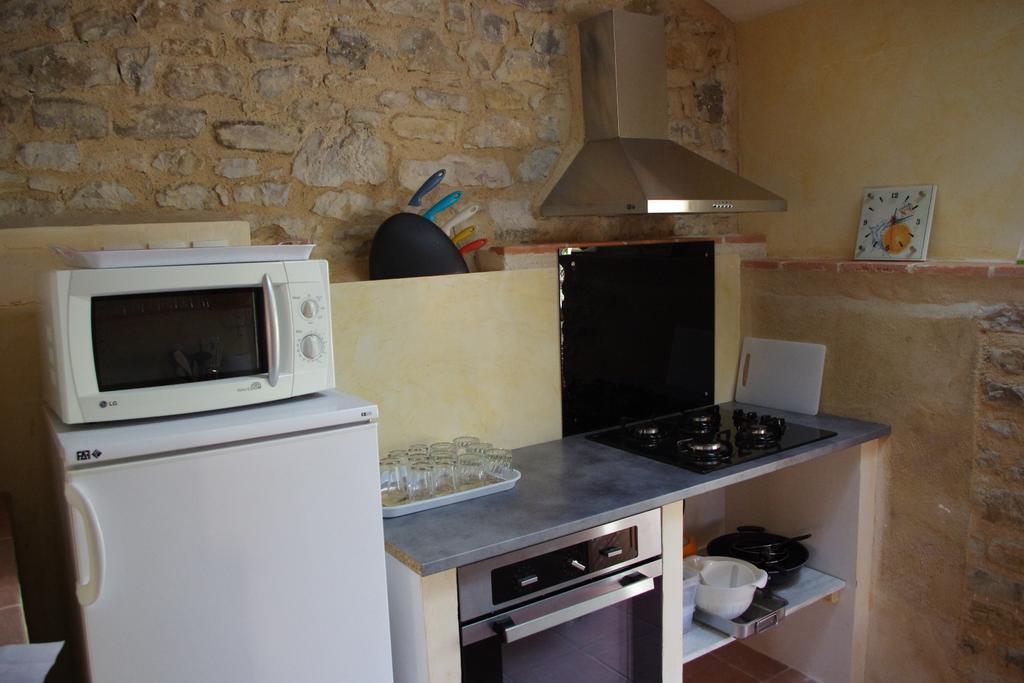 Bed and Breakfast La Prade Basse 82 Saint-Antonin Zimmer foto